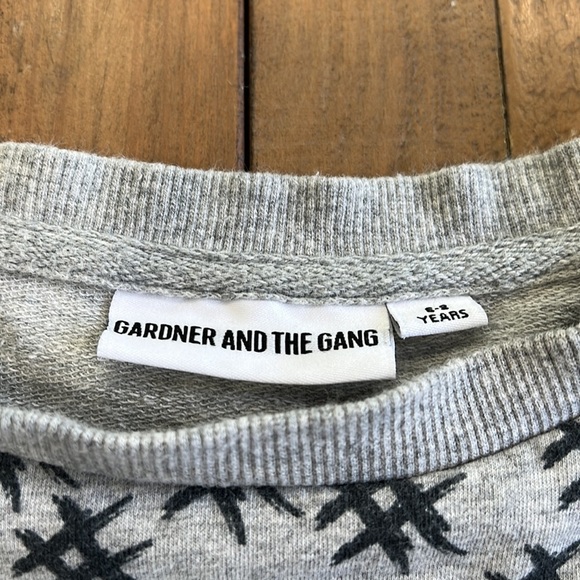 Gardner and the gang hashtag sweatshirt - Picture 3 of 5